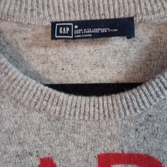 GAP Men's Medium Cabin Fever Lamb'sWool Blend Gray/Red Sweater - Picture 8 of 10